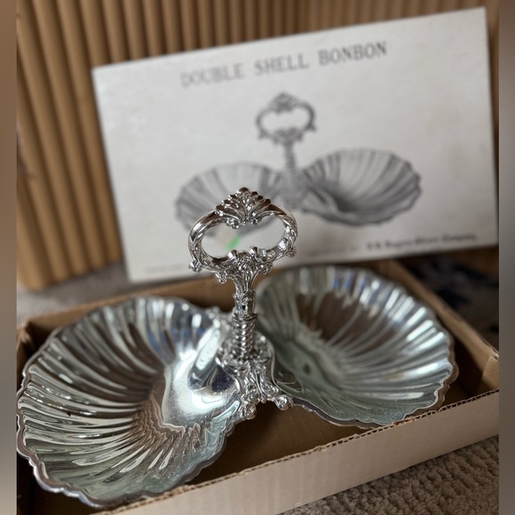 F.B. Rogers Silver Other - Vintage F.B. Rogers Silver Co Silver Plated Double Shell Bonbon Seashell Dish
